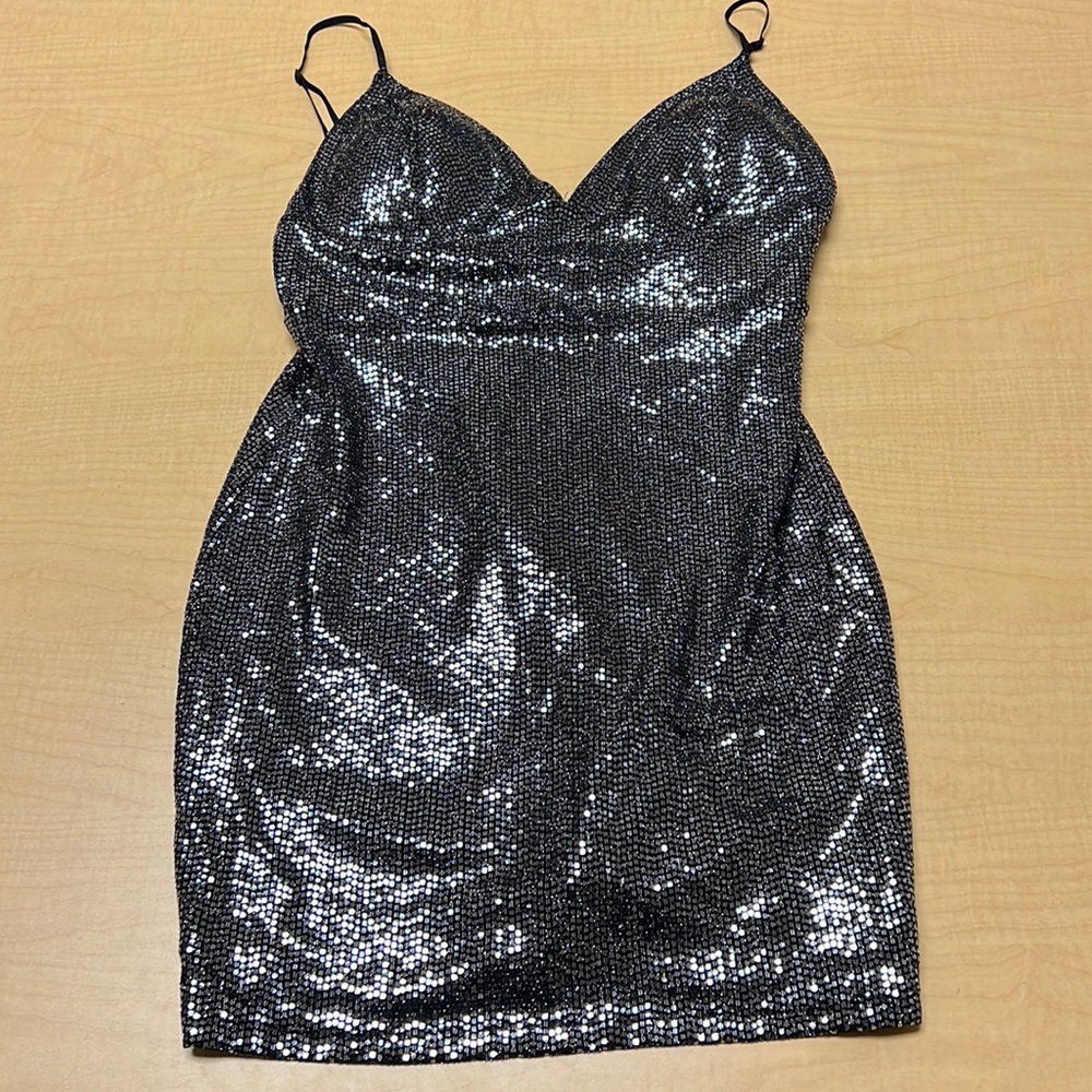 Lulu’s‎ sequin dress, size large